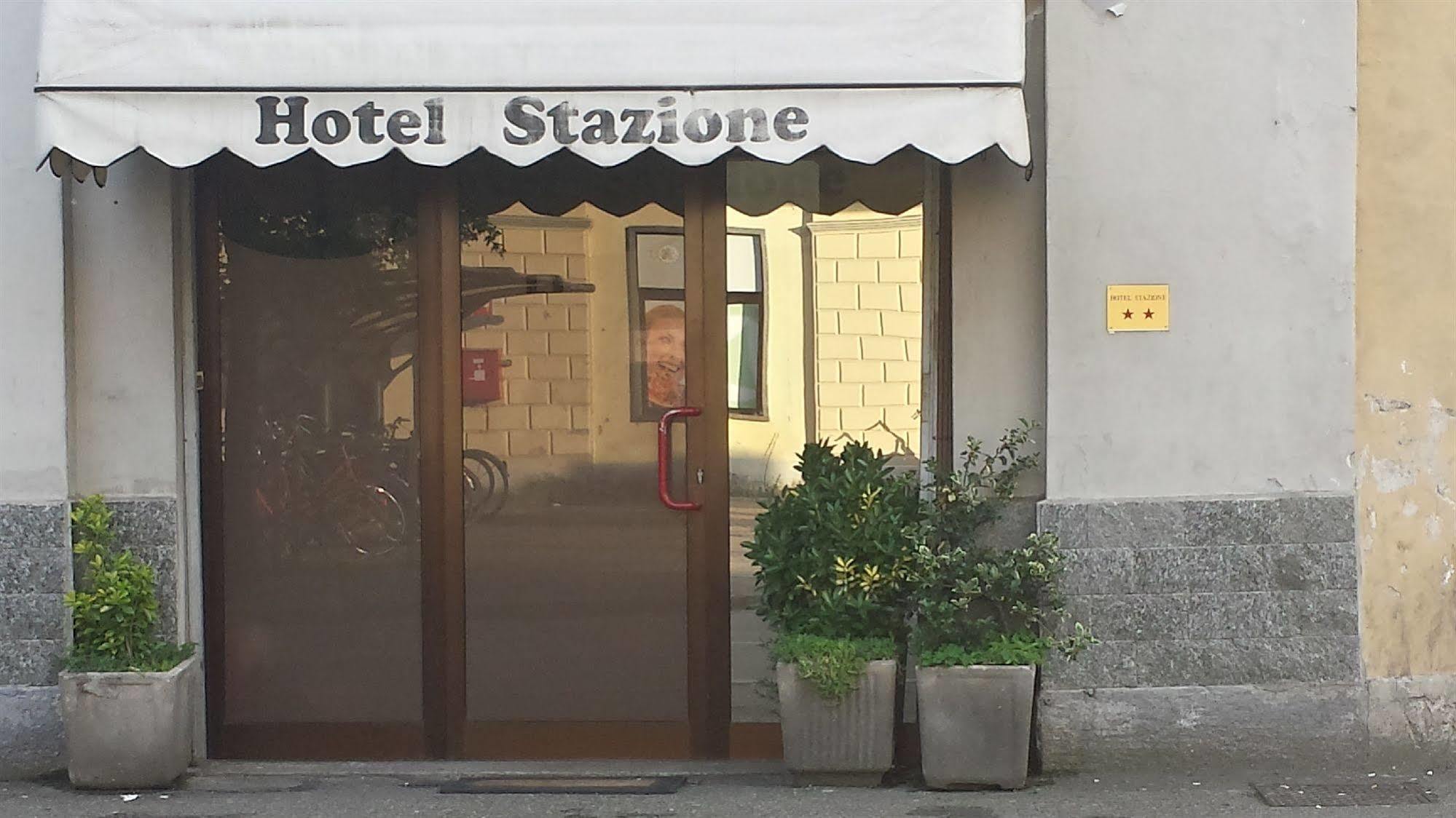 Hotel Stazione Νοβάρα Εξωτερικό φωτογραφία